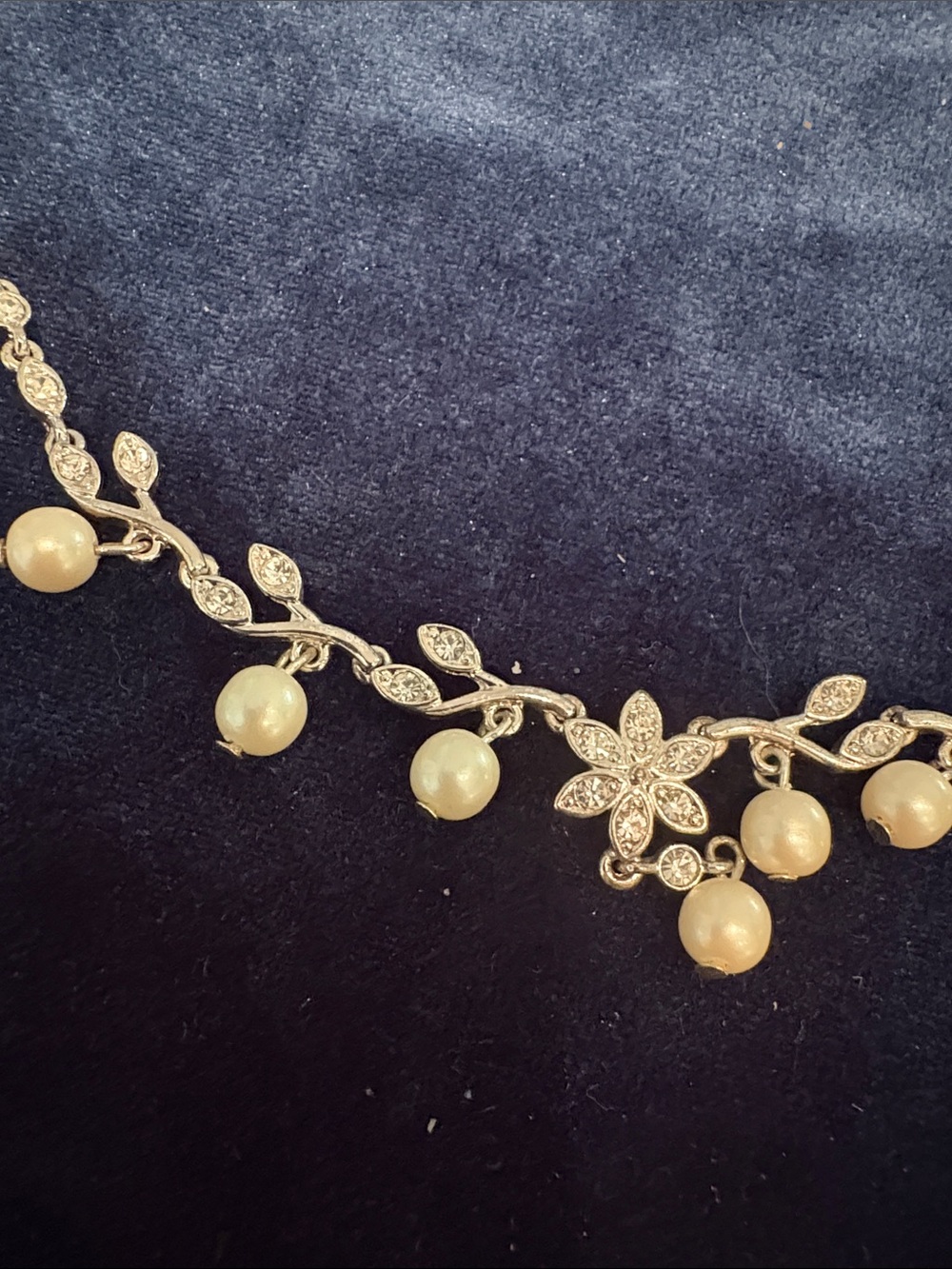 Vintage Premier Designs Botanical Vine Faux Pearl Choker Necklace